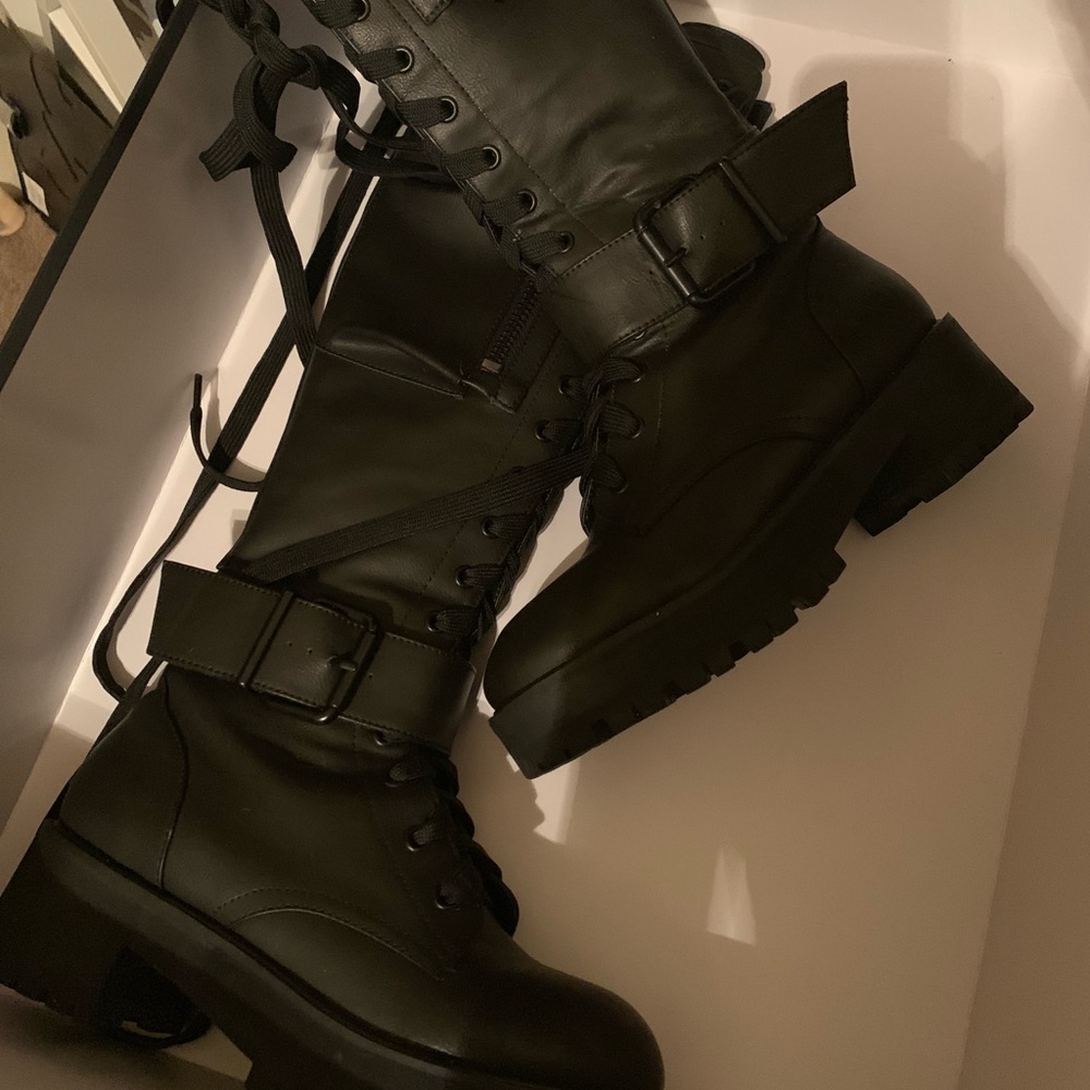 Dollskill Obsidian Boots 7 Dolls Kill